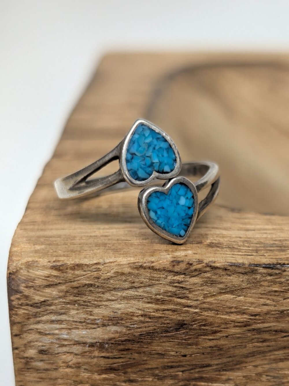 Vintage Shube Sterling Silver Turquoise Chip Inlay Heart Bypass Ring Adjustable